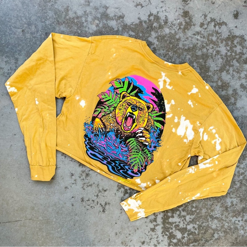 ✨5 for $25✨ NEFF Golden Grizzly Upcycled Crop Top